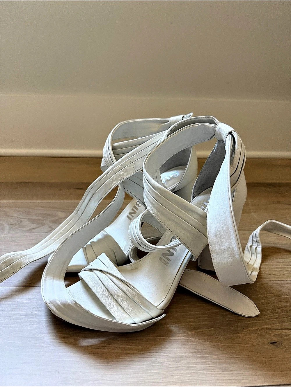 Giani Bernini White Strappy Heels